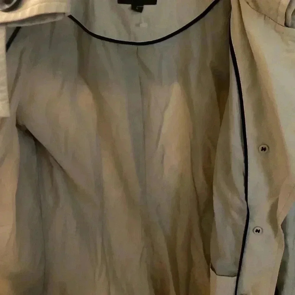 Trenchcoat - Picture 4 of 7